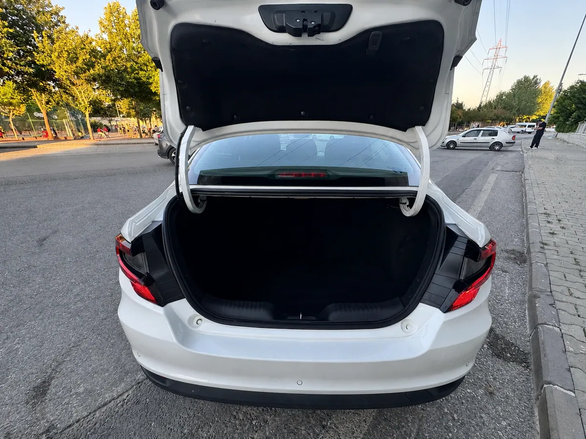 Fiat Egea bagaj bölümü