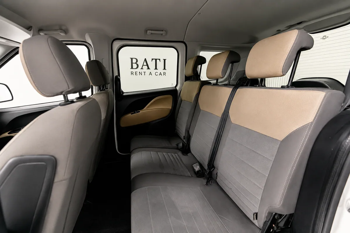 Fiat Doblo - Arka koltuklar - Batı Rent A Car İzmir