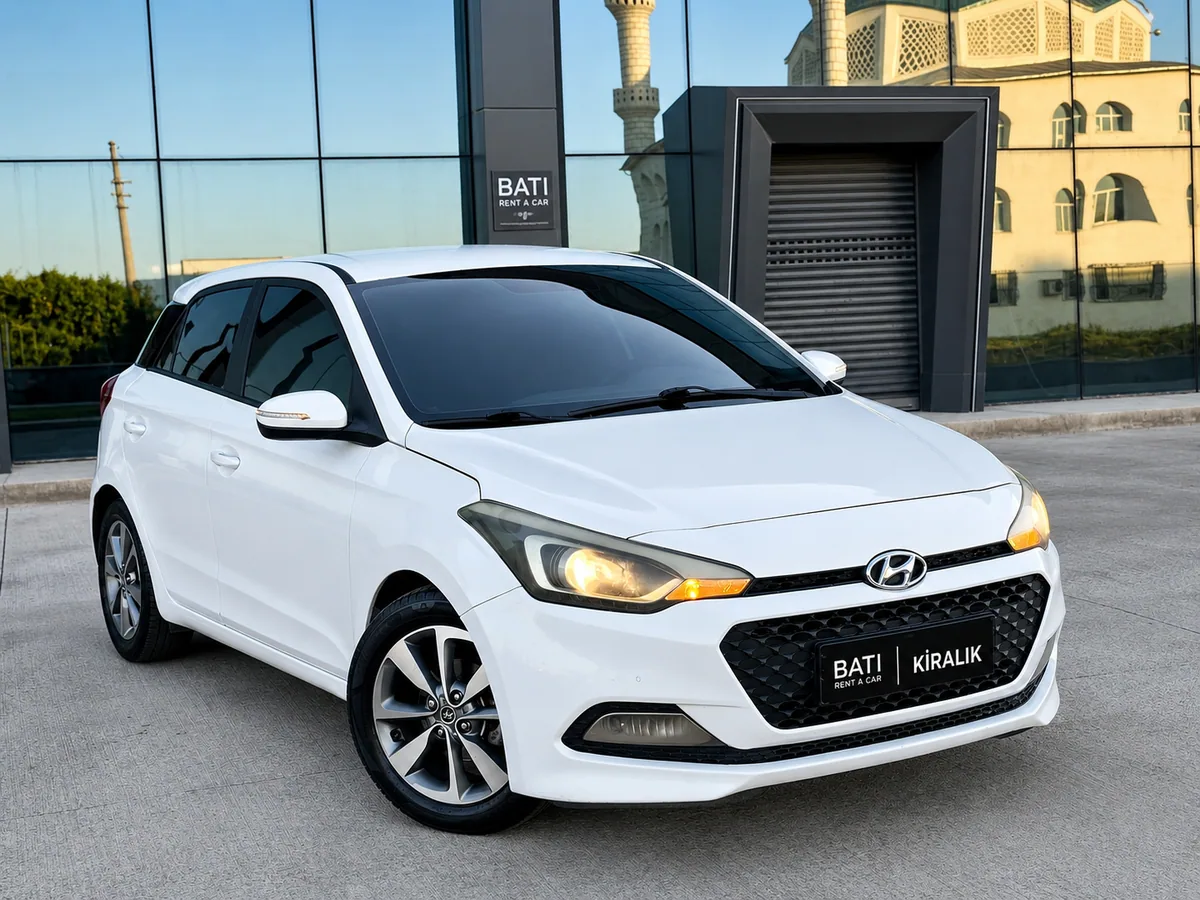 Hyundai i20 - Ön yan görünüm - Batı Rent A Car İzmir