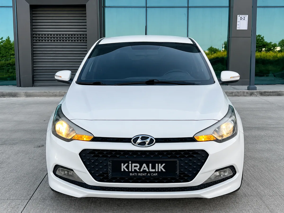 Hyundai i20 - Önden görünüm - Batı Rent A Car İzmir