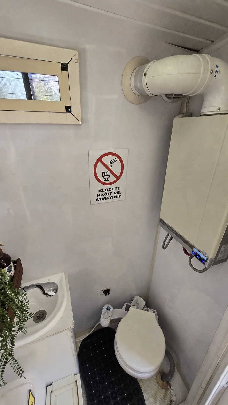 Renkli motokaravan - Banyo - Batı Rent A Car İzmir